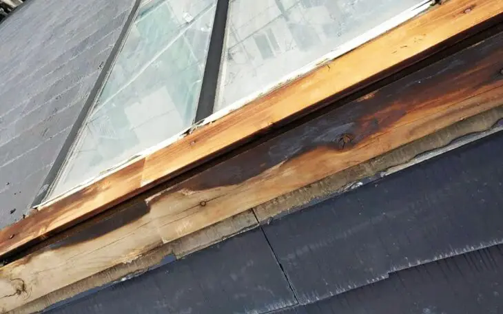 雨漏り予防の屋根メンテナンス