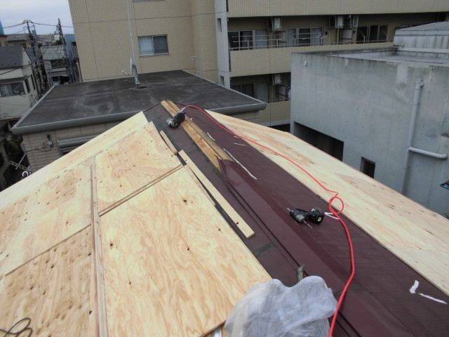 ガルバリウム鋼板屋根への改修 品川区ａ邸 屋根修理業者love Style