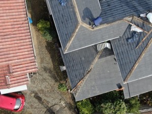 ドローン　屋根修理