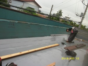 雨漏り対策　屋根修理