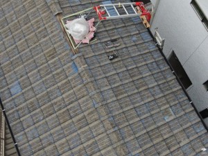 ドローン　屋根調査　雨漏り対策