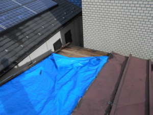 屋根修理　屋根補強　屋根葺き直し　雨漏り補修