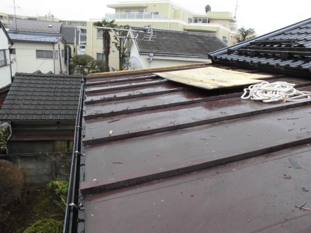 下町の自宅兼ショップで雨漏り