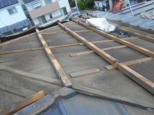 屋根点検　屋根修理　屋根塗装