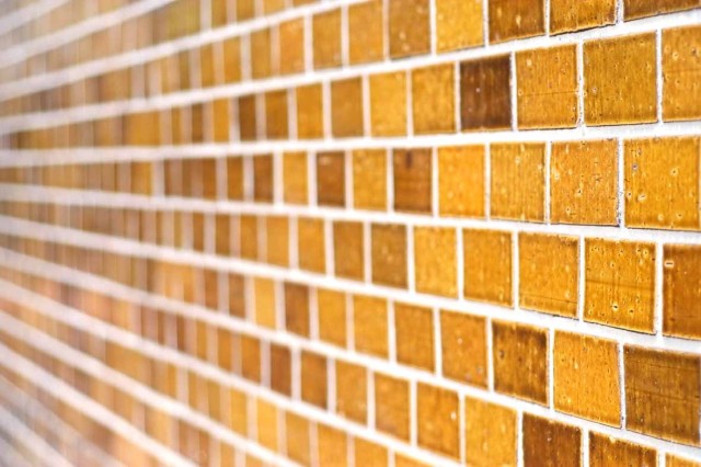 987