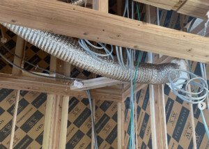 換気ダクトの結露を徹底対策!高気密住宅で必須の断熱被覆とヒートブリッジ防止