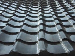 瓦屋根の寿命を延ばす！築50年超で葺き替え検討前に必要な詳細点検の重要性