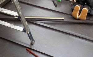 強風で屋根が飛んでしまう前にできる方法は環境によって様々あります