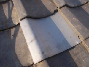 雪が降る前に普段と変わった事はないか建物をチェックして雨漏り防止に