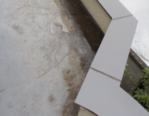 外壁が原因だと判断されても止まらなかった雨漏りの原因はどこに？