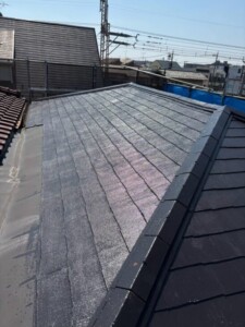 色あせた屋根が新築のような輝きに！大切な家を雨漏りから守る屋根塗装の記録