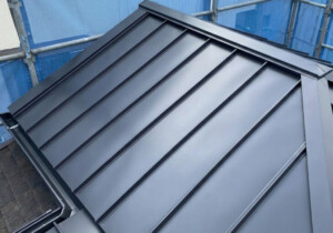 お問い合わせ後にしばらく検討！その間に雨漏り発生、修理で安心を