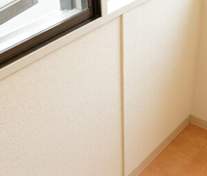 結露・カビ対策リフォーム：断熱材と通風改善で健やかな子供部屋へ