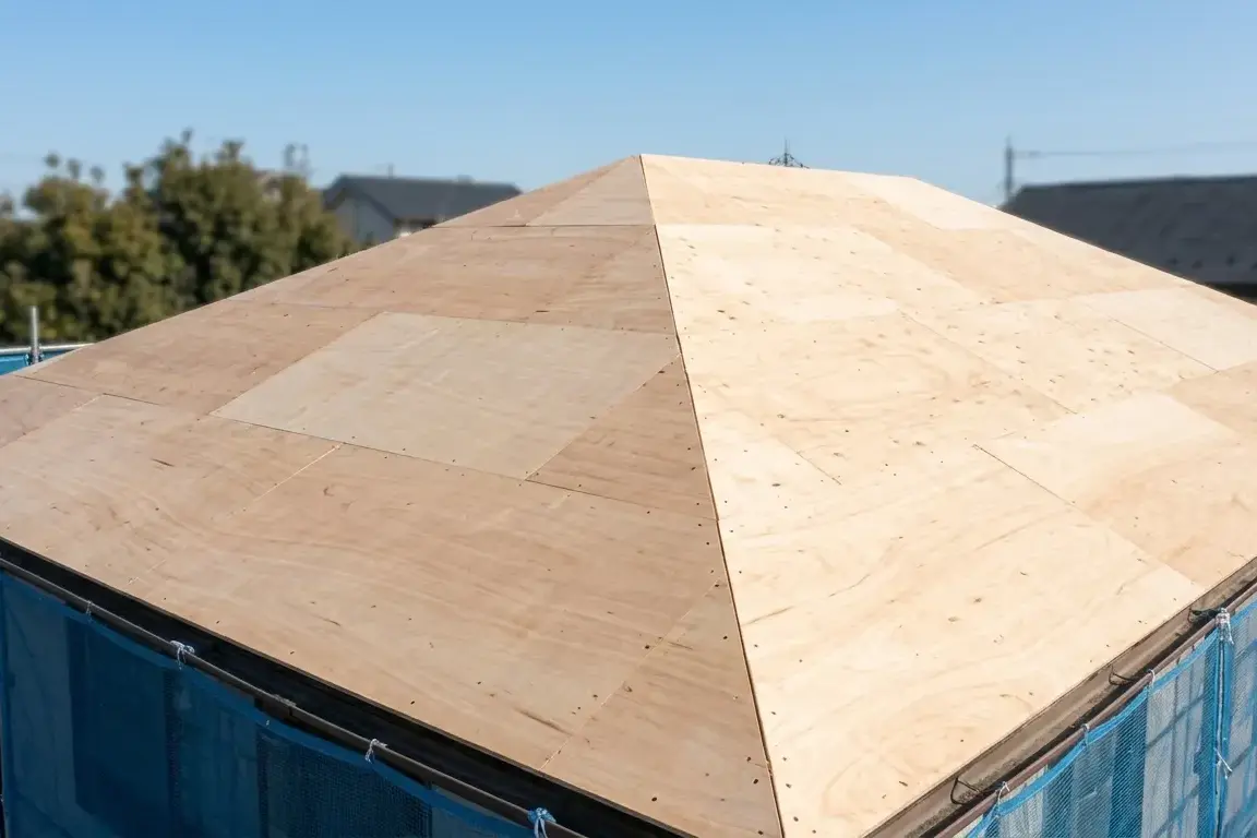 葺き替え工事の下地木材の張り替え