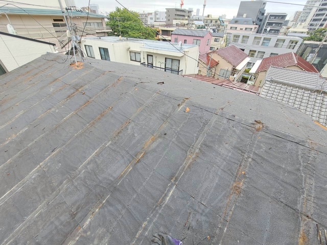 施工前の写真 屋根葺き替えとカバー工法