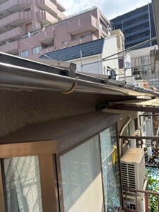 その漏水は屋根の劣化以外にも原因が　今だからこそチェックしたい雨樋の排水